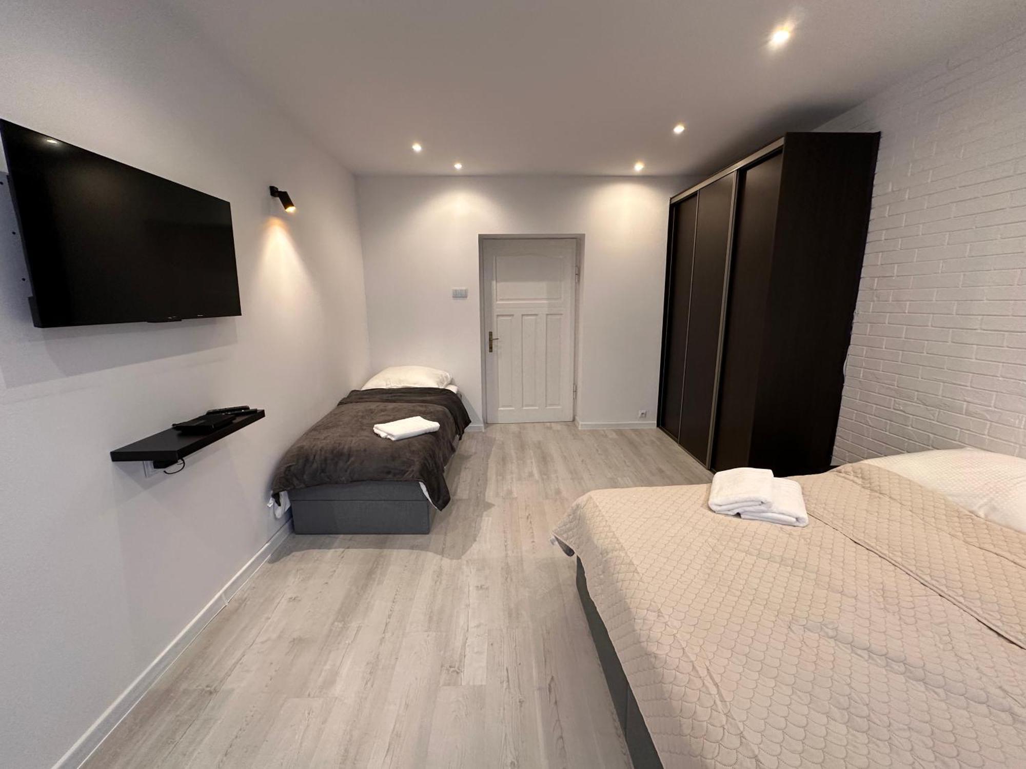 Apartamenty Ktw Central Station كاتوفيتسه المظهر الخارجي الصورة