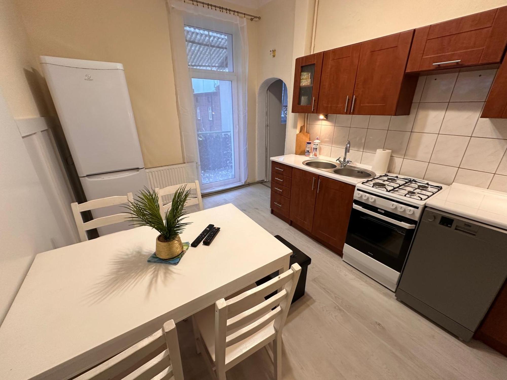 Apartamenty Ktw Central Station كاتوفيتسه المظهر الخارجي الصورة